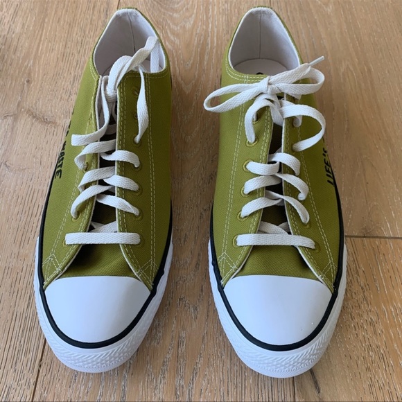 Converse “Life’s Too Short To Waste” shoes - Picture 2 of 6